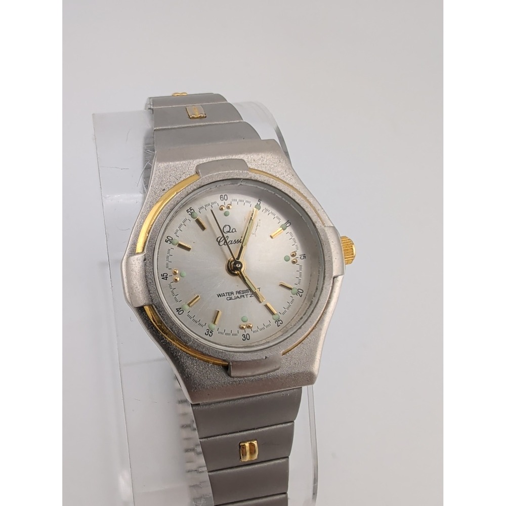 Qo Women's Classic Watch 25mm Case Two Tone Adjustable Band- New Battery